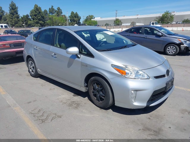 TOYOTA PRIUS - 1