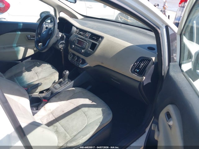 KIA RIO LX - 5
