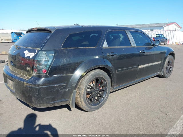 DODGE MAGNUM SE - 4