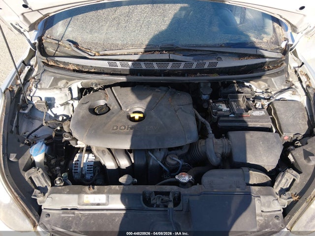 HYUNDAI ELANTRA SE - 10