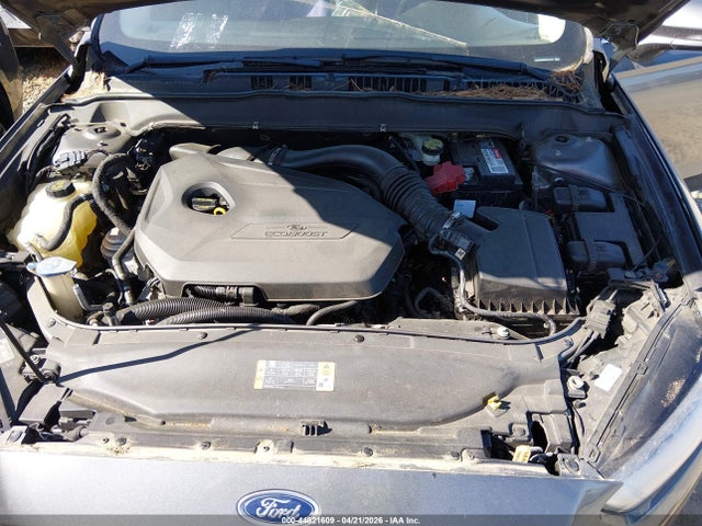 FORD FUSION SE - 10