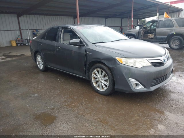2012 TOYOTA CAMRY XLE