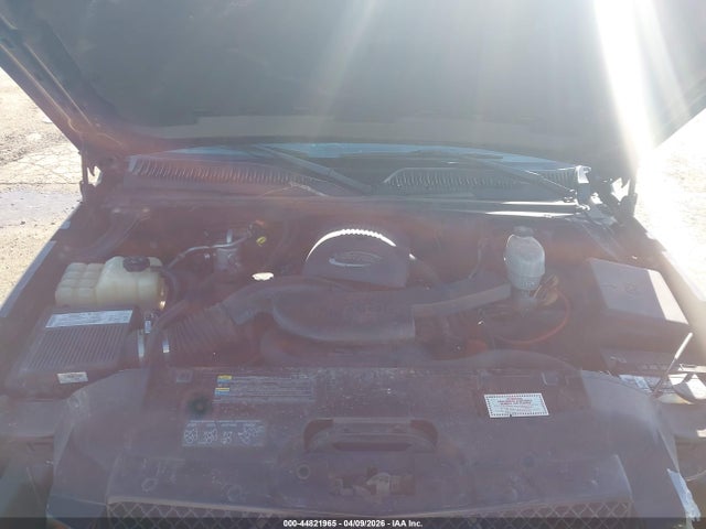 CHEVROLET AVALANCHE 1500 - 10