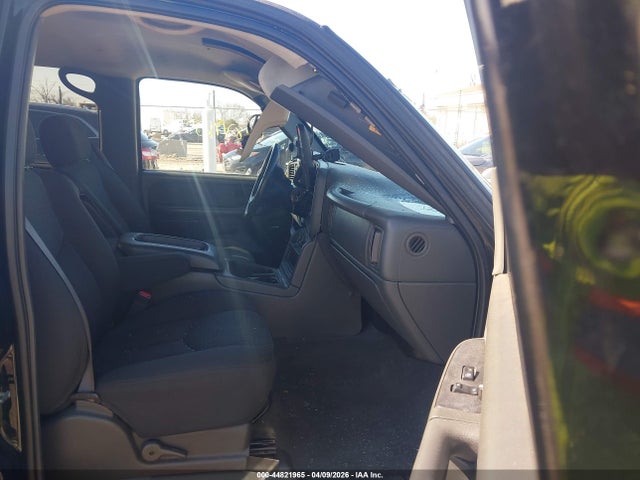 CHEVROLET AVALANCHE 1500 - 5