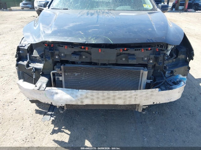 CHEVROLET MALIBU 1LT - 6