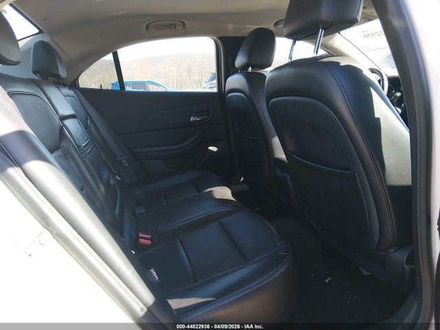 CHEVROLET MALIBU 2LT - 8