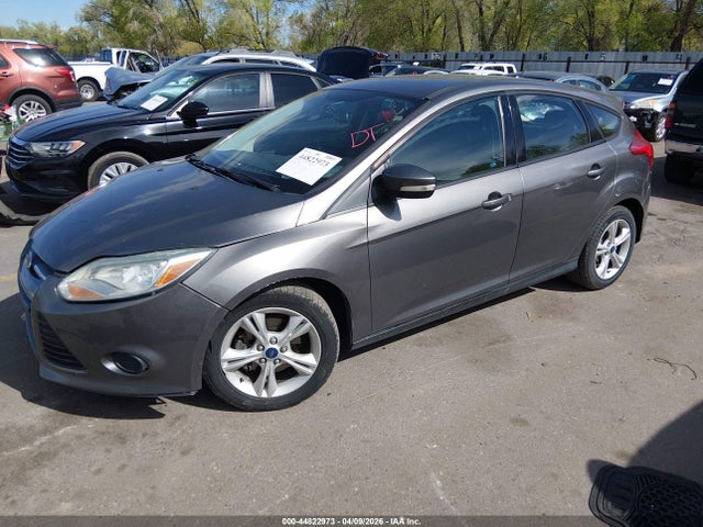 FORD FOCUS SE - 2