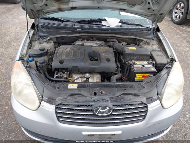 HYUNDAI ACCENT GLS - 10