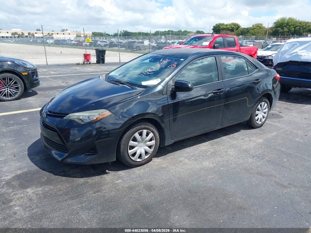 2017 Toyota COROLLA LE 照片 2
