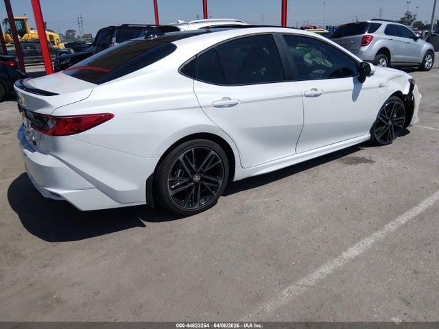 2026 Toyota CAMRY XSE 照片 4