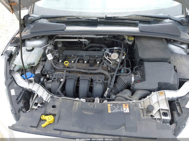 FORD FOCUS S - 10
