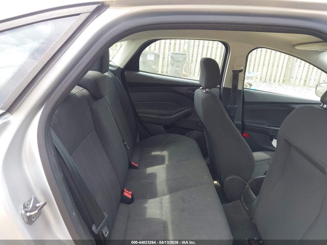 FORD FOCUS S - 8