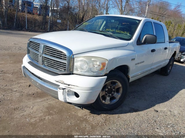 DODGE RAM 1500 LARAMIE - 2