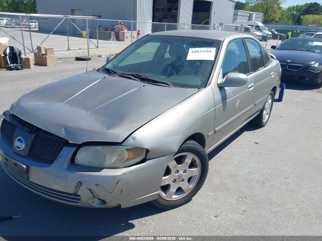 NISSAN SENTRA 1.8S - 6
