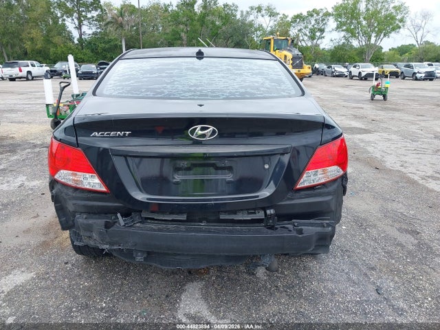 HYUNDAI ACCENT GLS - 6