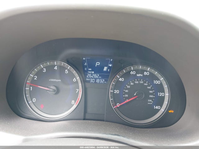 HYUNDAI ACCENT GLS - 7