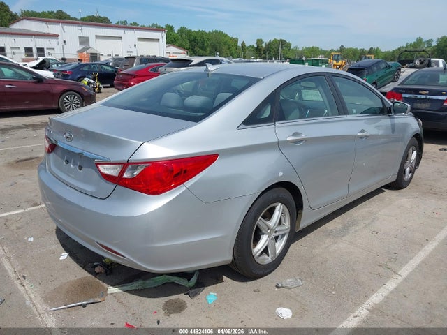 HYUNDAI SONATA GLS - 4