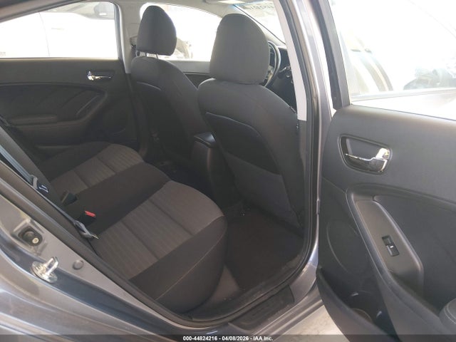 KIA FORTE S - 8