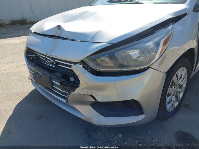 HYUNDAI ACCENT SE - 6