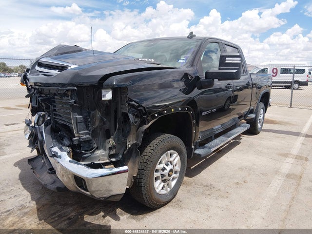 CHEVROLET SILVERADO 2500HD 4WD STANDARD BED LT - 2