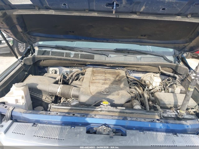 TOYOTA TUNDRA - 10