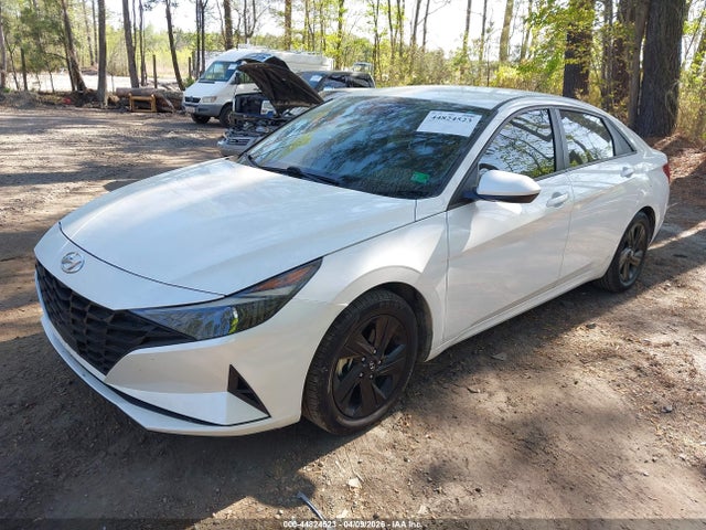 HYUNDAI ELANTRA SEL - 2