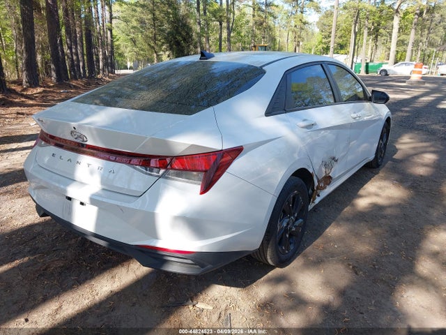 HYUNDAI ELANTRA SEL - 4