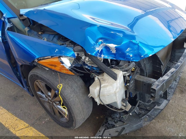 HYUNDAI ELANTRA SE - 6