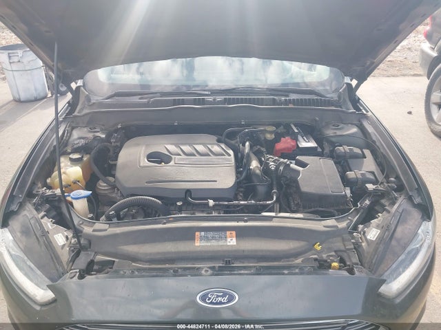 FORD FUSION SE - 10