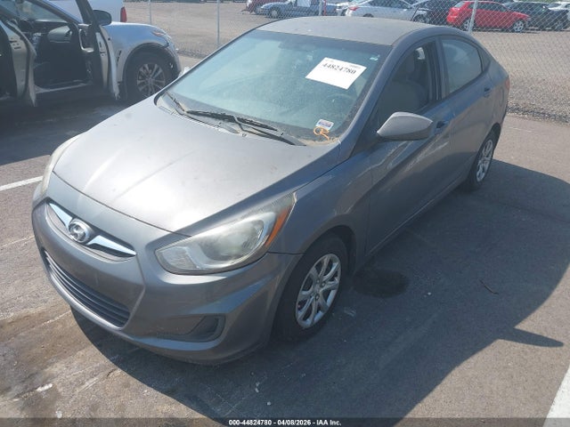 HYUNDAI ACCENT GLS - 2