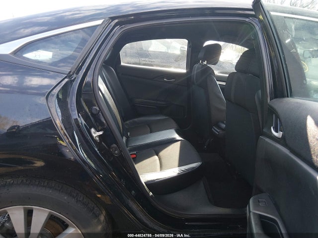 صورة 8 لـ 2020 Honda CIVIC SPORT