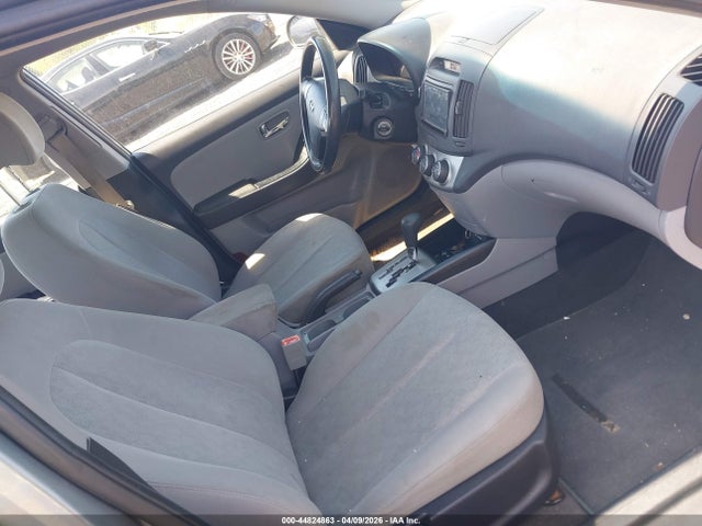 HYUNDAI ELANTRA GLS - 5