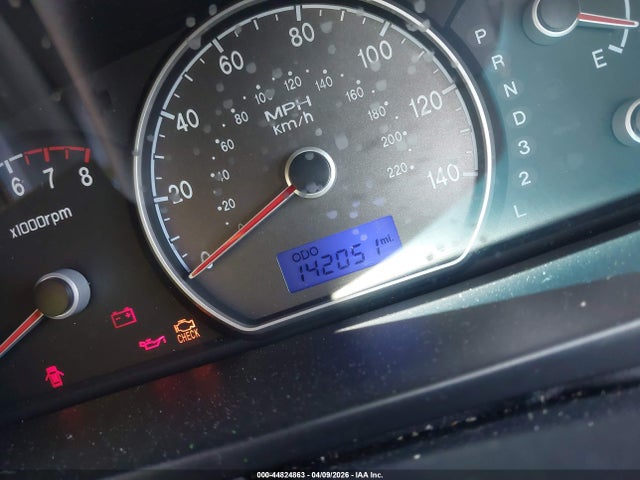 HYUNDAI ELANTRA GLS - 7