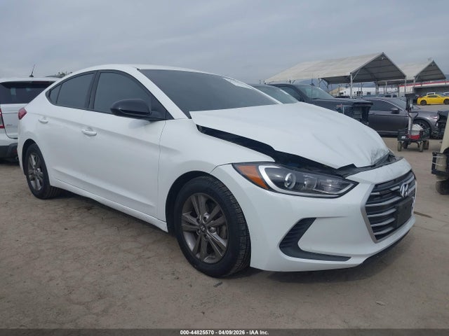 HYUNDAI ELANTRA SE - 1