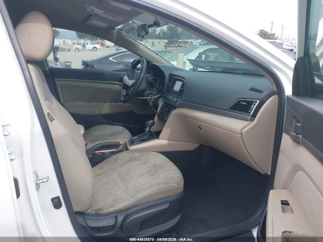 HYUNDAI ELANTRA SE - 5