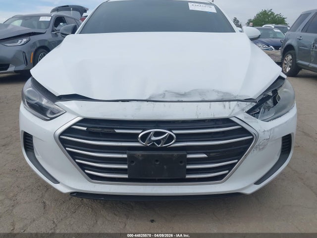 HYUNDAI ELANTRA SE - 6