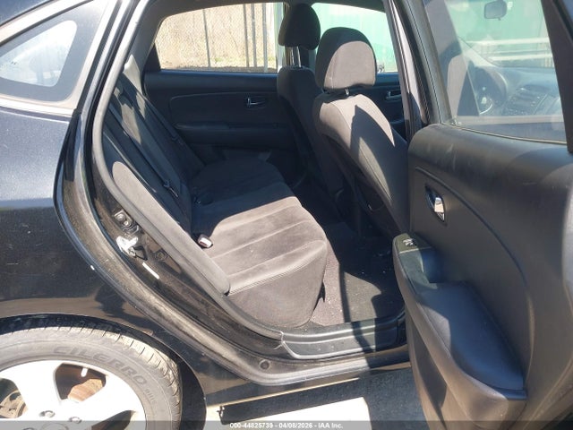 HYUNDAI ELANTRA SE - 8