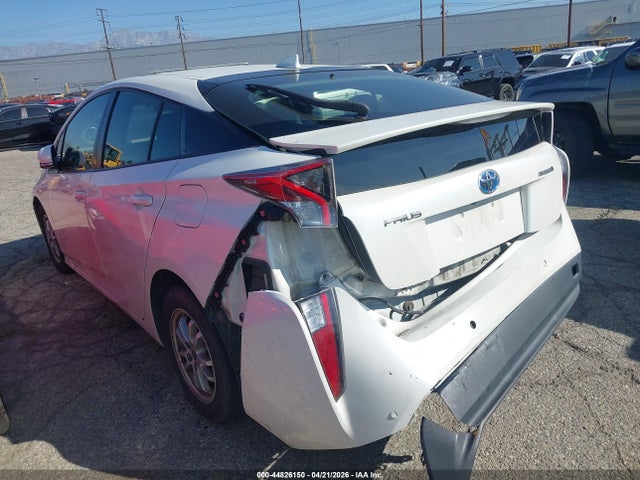 TOYOTA PRIUS - 3