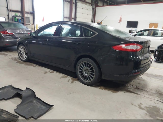 FORD FUSION SE - 3