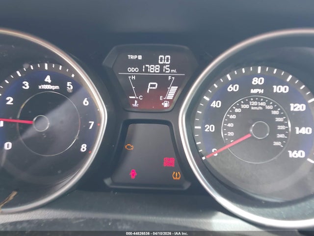 HYUNDAI ELANTRA GLS - 7