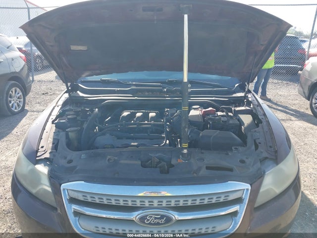 FORD TAURUS SE - 10