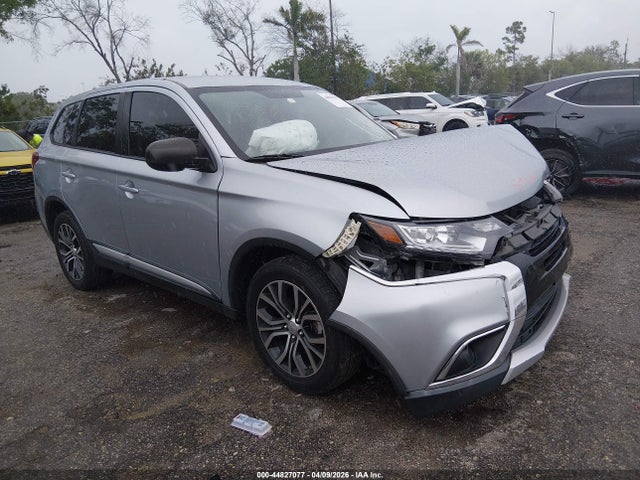 2017 MITSUBISHI OUTLANDER ES