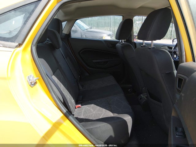 FORD FIESTA SEL - 8