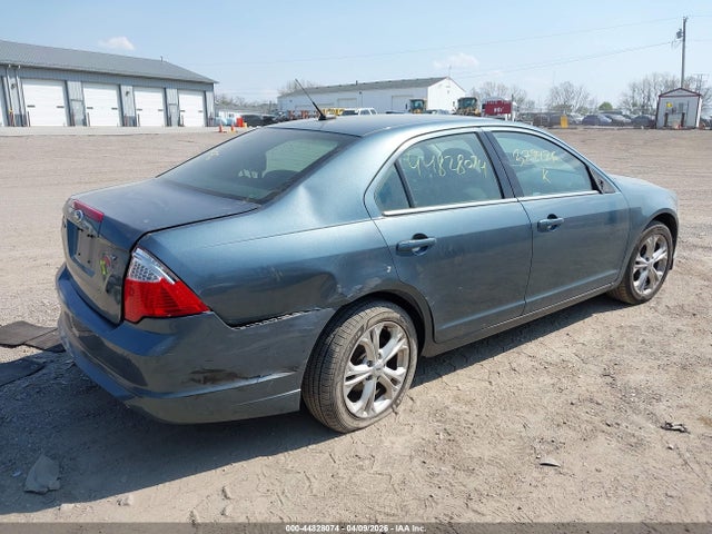 FORD FUSION SE - 4