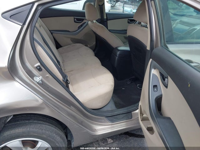 HYUNDAI ELANTRA SE - 8