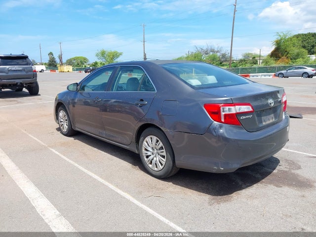TOYOTA CAMRY - 3