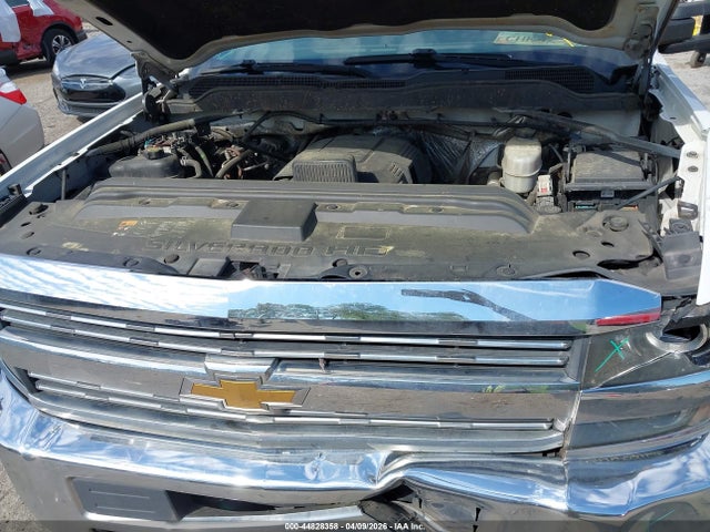 CHEVROLET SILVERADO - 10