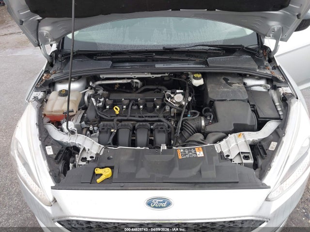FORD FOCUS S - 10