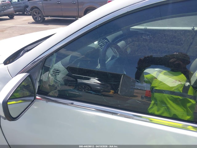 CHEVROLET MALIBU 1LT - 6