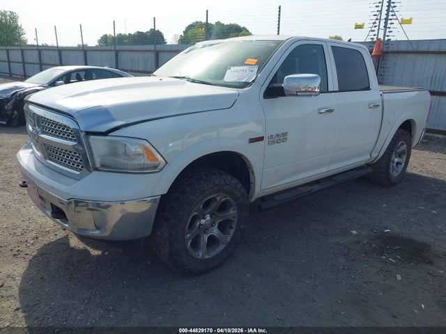 2016 RAM 1500 LARAMIE — фото 2